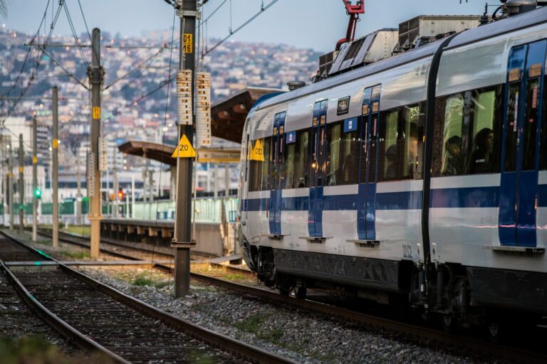 Senador Andrés Longton por tren Valparaíso–Santiago: “Se requiere una alternativa viable y no una quimera”